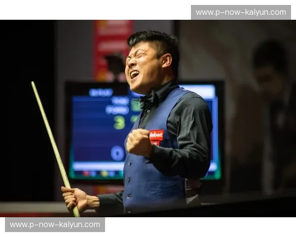 巅峰对决：罗伯逊与梁文博，两位斯诺克巨星的智慧与激情碰撞